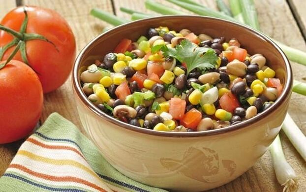 Dietary vegetable salads can be included in the menu when you lose weight due to proper nutrition