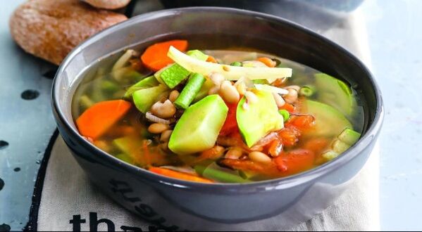 Vegetable soup is an easy first course on the Maggi diet menu