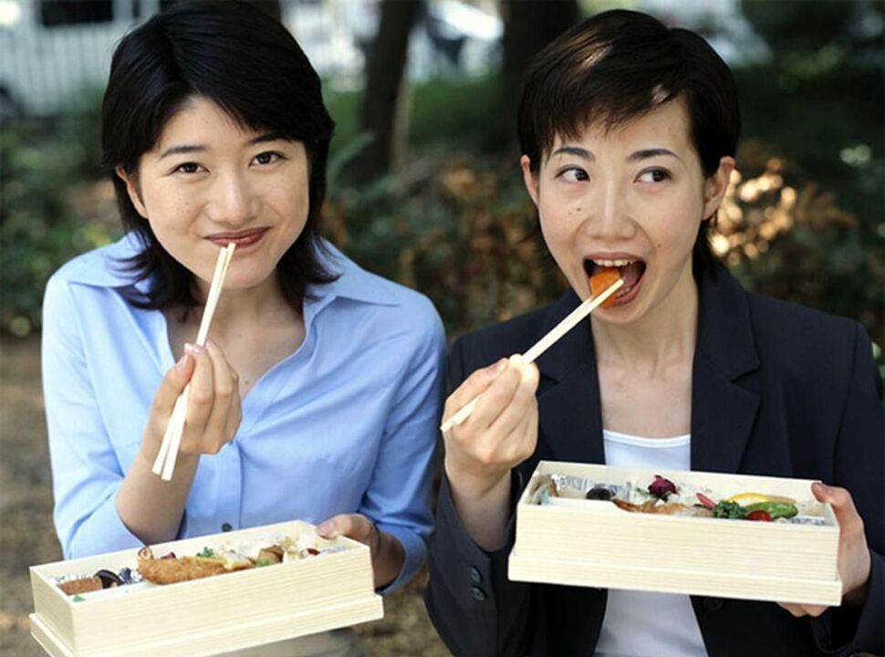 slim japanese women